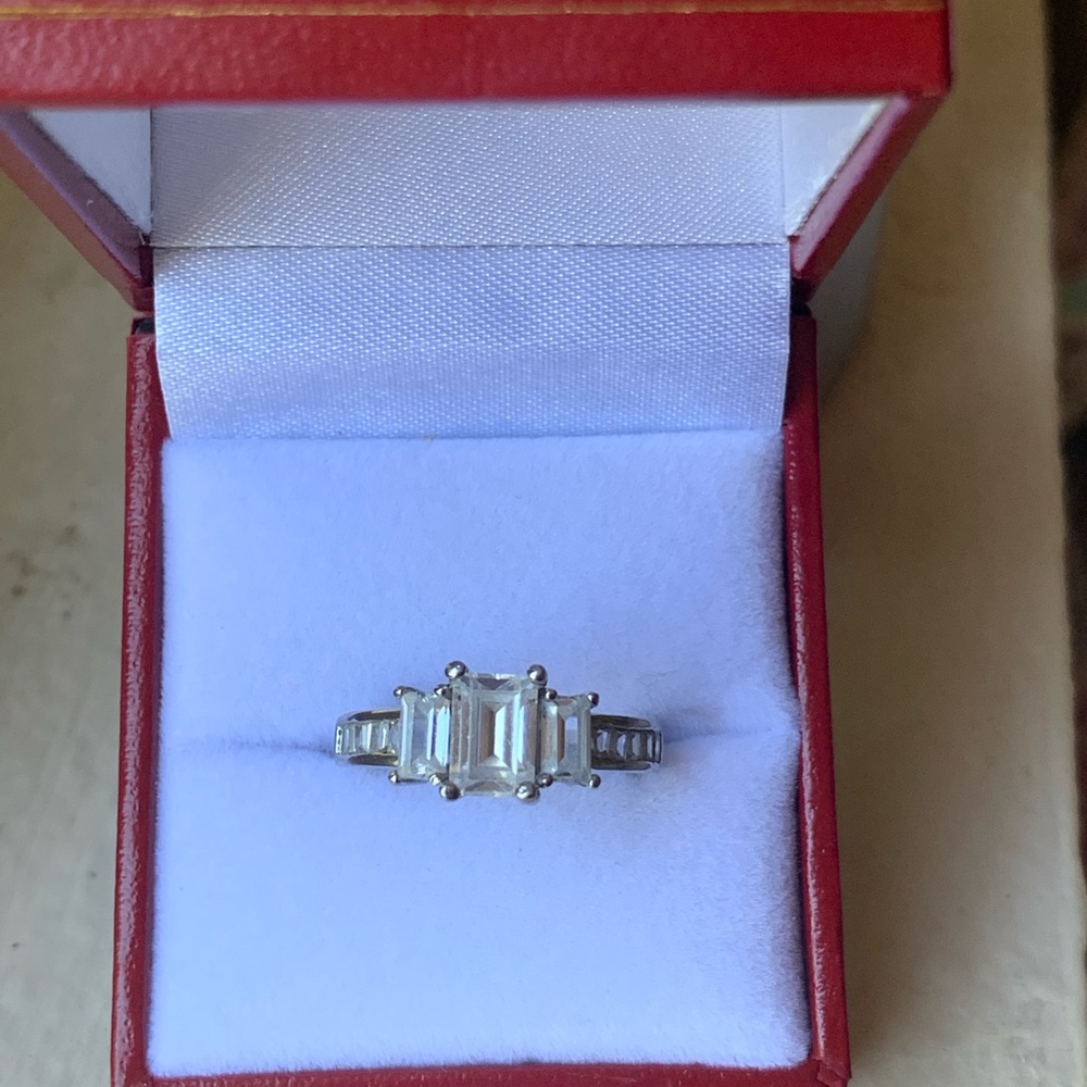 Berricle ring size 6